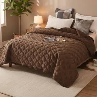 Quilt Bettüberwurf 3-teilige Set: Ganzjahres-Ultraweiche Mikrofaser Dicke Kuschel-Steppdecke 220x240cm Bettüberwurf Set mit 2 Kopfkissenbezügen 50x70cm für Schlafzimmerdekoration (Dunkelbraun-B)