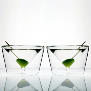 Charles and Marie | InsideOut-Collection | doppelwandige Design Martini- & Cocktailgläser | 2er-Geschenkset zur Hochzeit, Jubiläum, Silvester, Junggesellenabschied, James Bond Fans mehr Anlässen