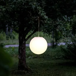 LED Solar Gartenkugel GLOBY - zum Aufhängen - H: 29cm, D: 30cm - 6 warmweiße LED - Lichtsensor - Weiß, Silber