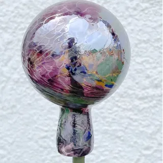 Generisch Oberstdorfer Glashütte Garten Kugel zum Stecken Gartenstecker Rosenkugel Violett Frostfest Glaskugel Mundgeblasen Durchmesser ca. 9 cm