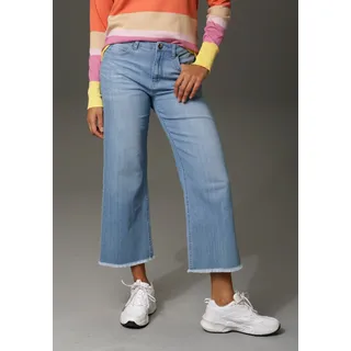 Aniston CASUAL Aniston CASUAL, 7/8-Jeans mit leicht ausgefranstem Beinabschluss, blau,