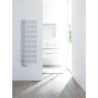 Zehnder Designheizkörper 1304 x 578 mm 599 W weiß