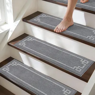 BEQHAUSE Treppenstufen Matten, Einfache Montage, 4 Stück, 22x70cm, Grau | Stufenmatten Selbstklebend für Kinder, Älteste und Haustiere, 100% Polyester TPE - Rücken, Maschine Waschbar