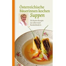 Österreichische Bäuerinnen kochen Suppen